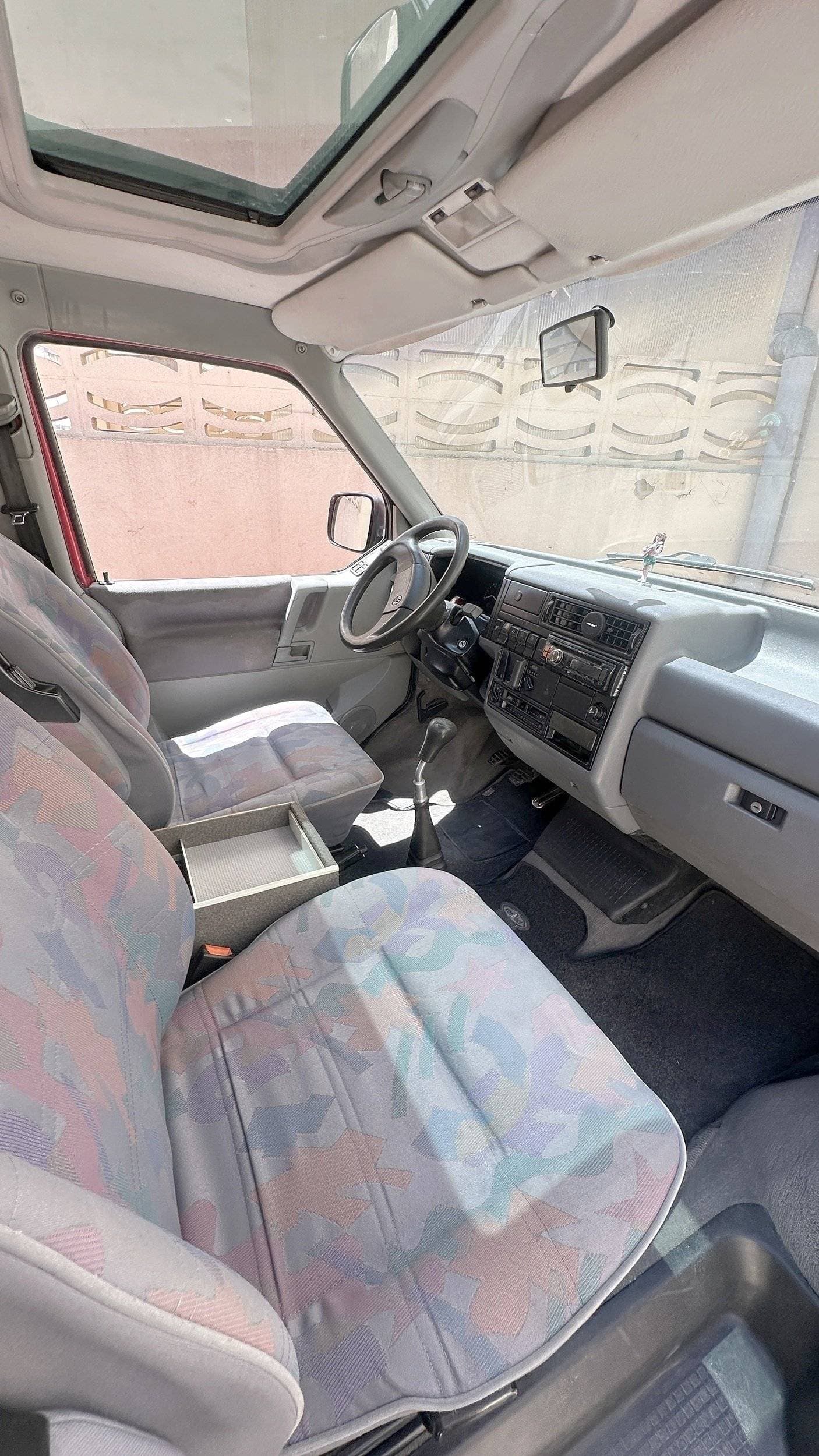 Volkswagen T4 2.4D (94)